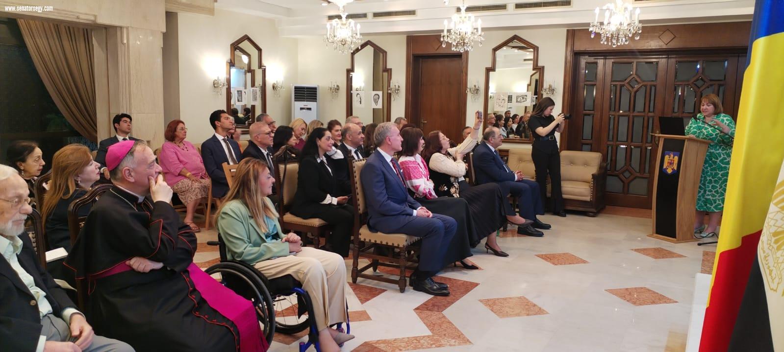 المشرف العام على 