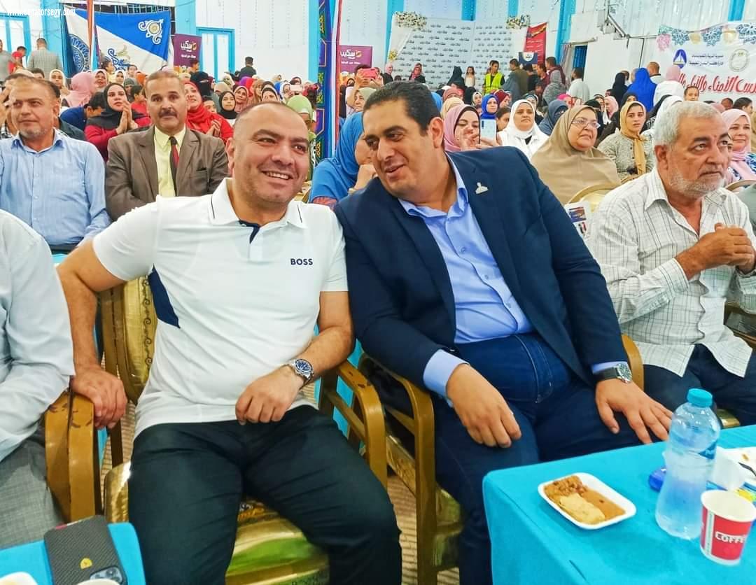 بالصور :ننشركافةفاعليات مشاركة نواب مستقبل وطن بالشيوخ التمامي وابوحجازي لتكريم اوائل الطلبة علي مستوي محافظ دمياط لأوائل الشهادات العامة والأزهرية