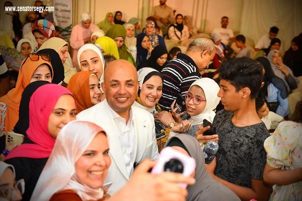 إسماعيل موسى يعلن انطلاق المرحلة الأخيرة لمبادرة المشروعات الأون لاين