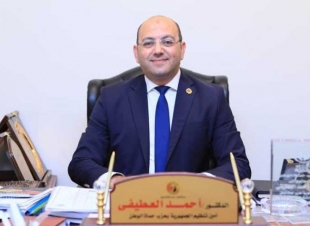 رئيس برلمانية حماة الوطن يشيد بمحافظ السويس لتعليق عمل عمال النظافة وقت ذروة ارتفاع الحرارة:  لمسة إنسانية وقرار إنساني 