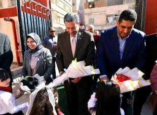 تلبيه لدعوة النائب وليد التمامي محافظ دمياط ونائبةيفتتحون المبني الملحق لمدرسة عبدالرحمن صالح بالكاشف الجديد