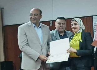 تكريم الدكتورة إسراء لطفي على تميزها في مجال الصحة المهنية
