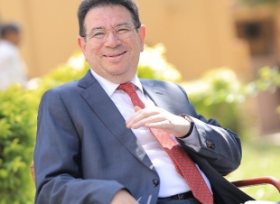 دعم الأبطال الرياضيين ورعاية الأنشطة المجتمعية.. رامي نصر يواجه حملات التشويه بالعمل الميداني