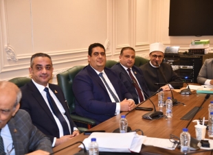 بحضور ممثلي الحكومة لجنة الشؤون الدينية بمجلس الشيوخ توافق على ترميم مسجد 