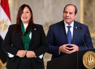 النائبة إليزابيث شاكر: جولة الرئيس السيسي الآسيوية تفتح آفاقا جديدة لتوطين الصناعة وجذب الاستثمارات وتعزيز الاقتصاد المصري