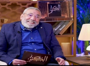 الإعلامي أشرف محمود: احتقار الآخرين طريق الخروج من دائرة حب الله