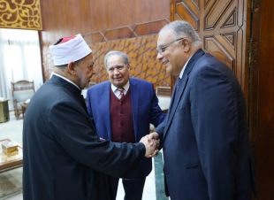 رئيس القومي لحقوق الإنسان يلتقي شيخ الأزهر لبحث سبل تعزيز التعاون المؤسسي